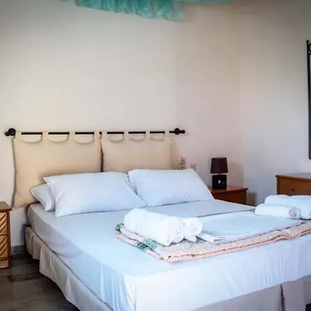 Renia's Hersónissos